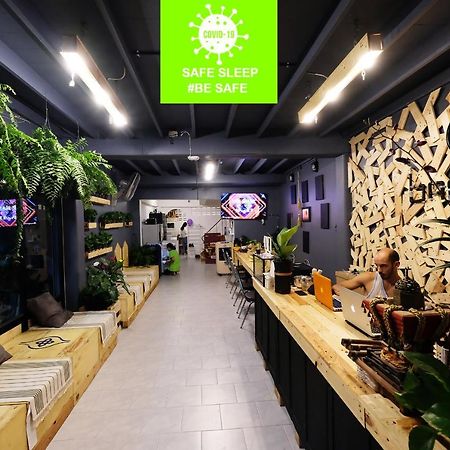 Bandai Hostel Pak Kret Exterior foto